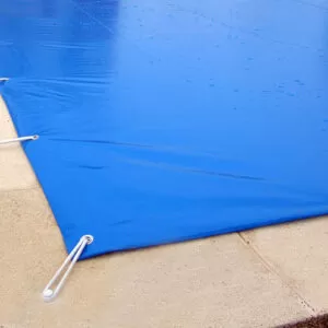 Cómo instalar correctamente tu lona de piscina